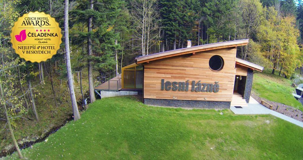 Horsky Hotel Celadenka / Mountain Resort Čeladná Eksteriør billede