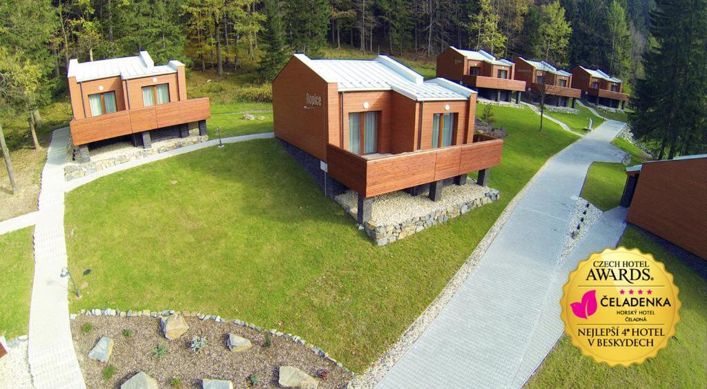 Horsky Hotel Celadenka / Mountain Resort Čeladná Eksteriør billede