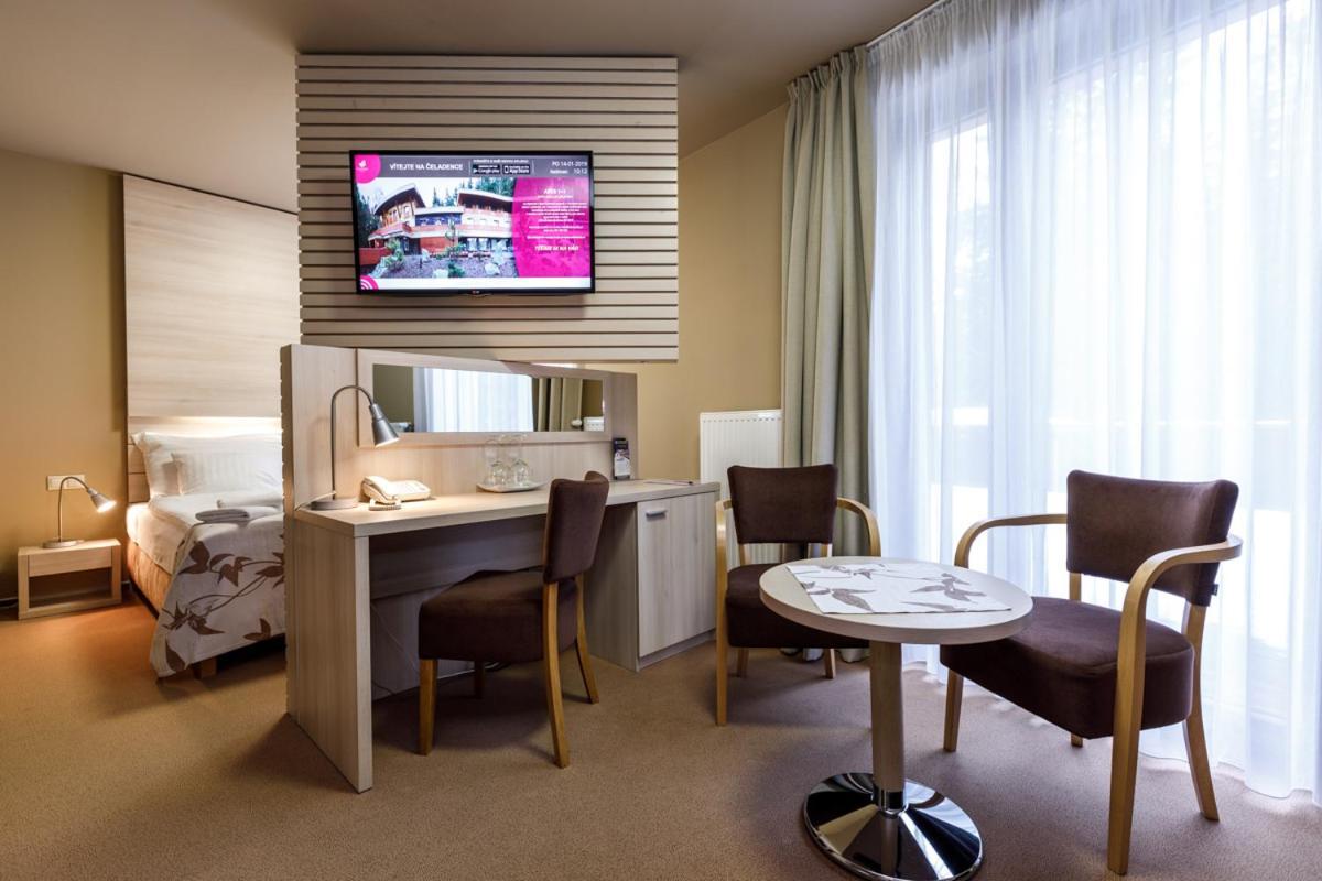 Horsky Hotel Celadenka / Mountain Resort Čeladná Eksteriør billede