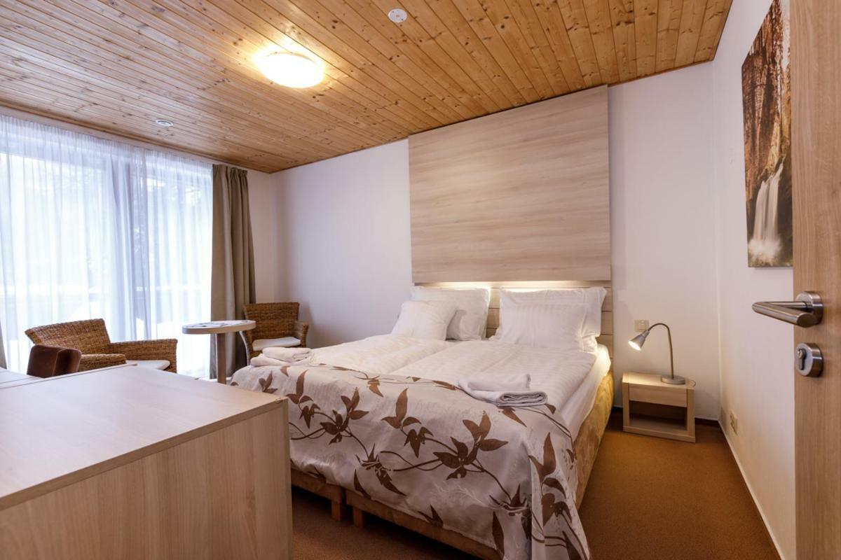 Horsky Hotel Celadenka / Mountain Resort Čeladná Eksteriør billede
